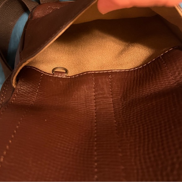 Authentic Louis Vuitton cross body messenger bag. Excellent condition. - Picture 3 of 9